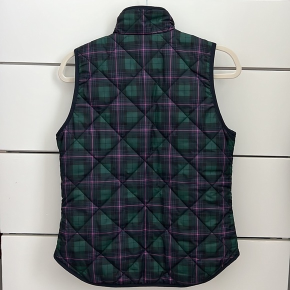 J.Crew Tartan Plaid Quilted Puffer Vest Size XS - Picture 3 of 15